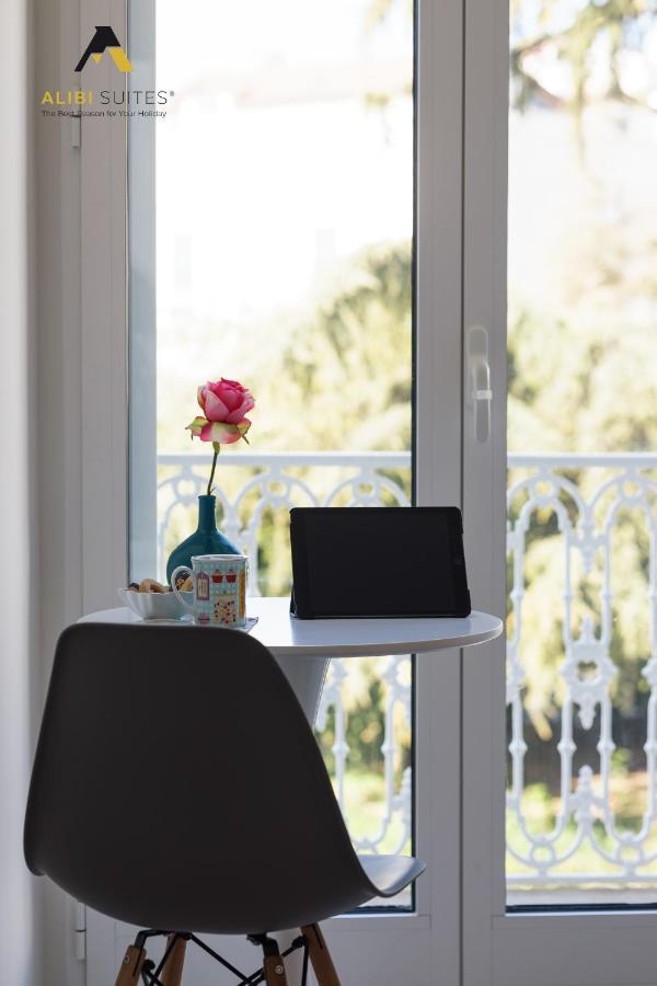 Alibi Suites Suite Museum: Gioiello Con Vista Sul Museo Archeologico Nazionale, Letto E Doccia Con Cromoterapia, Smart Tv, Wifi E A/C Ruvo di Puglia Buitenkant foto