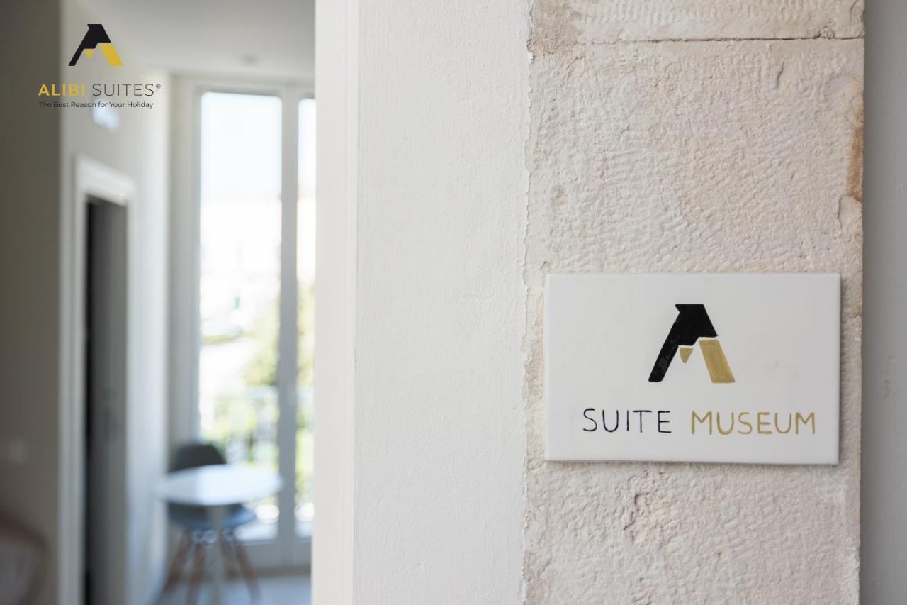Alibi Suites Suite Museum: Gioiello Con Vista Sul Museo Archeologico Nazionale, Letto E Doccia Con Cromoterapia, Smart Tv, Wifi E A/C Ruvo di Puglia Buitenkant foto